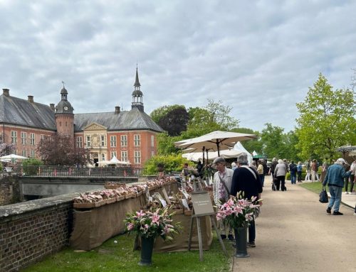 LandFrauen besuchen Schloss Gödens